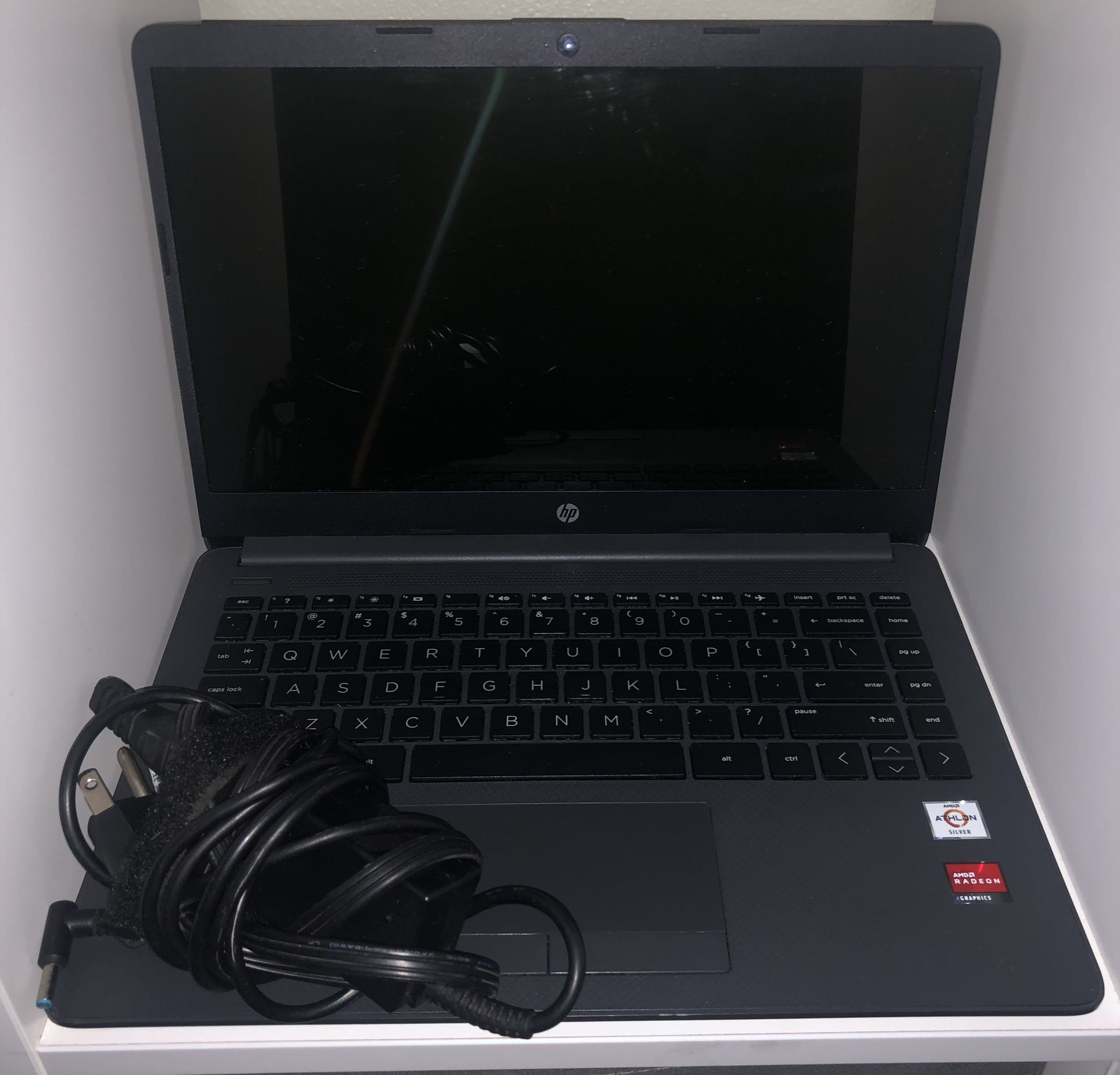 HP Laptop: Model 14-dk1046nr