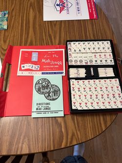 Vintage 1970s Chinese Mahjong Set – Thick Heavy Tiles – Deluxe Case – Complete Tiles