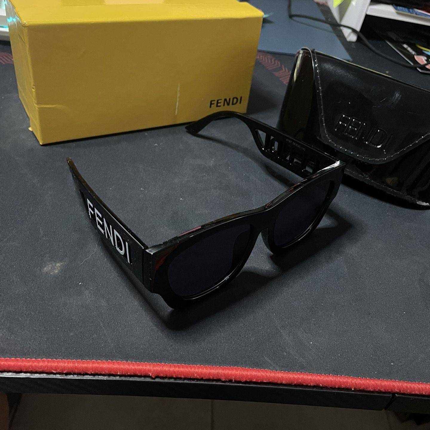 (SEND BEST OFFER) Fendi Designer Sunglasses | Premium Shades | Black 