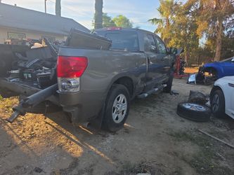 2008 tundra parts doors bed tailights seats, wheel transmission, abs , all for sale