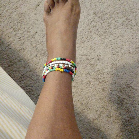 Handmade Anklets your choice of colors 3/$20(Not The One's In The Picture)