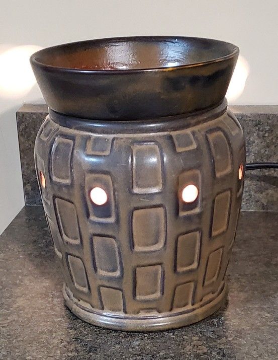 Scentsy Medium Wax Warmer