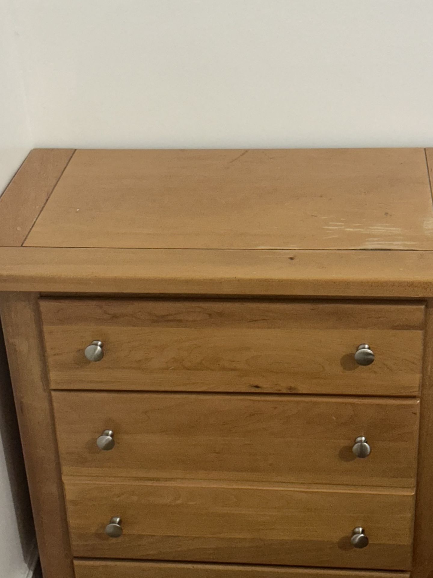 Night stand and dresser set