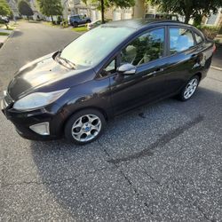 2011 Ford Fiesta