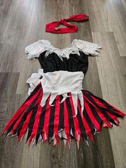 Pirate costume used size m 6-8