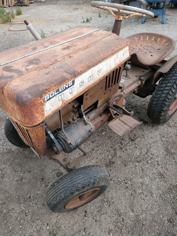 Yard Tractor, Bolens 800 w/attachments