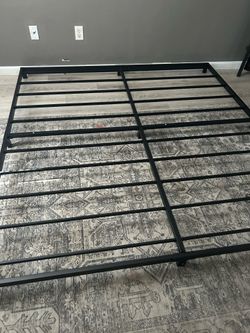 Cal king bed rail $75 no delivery