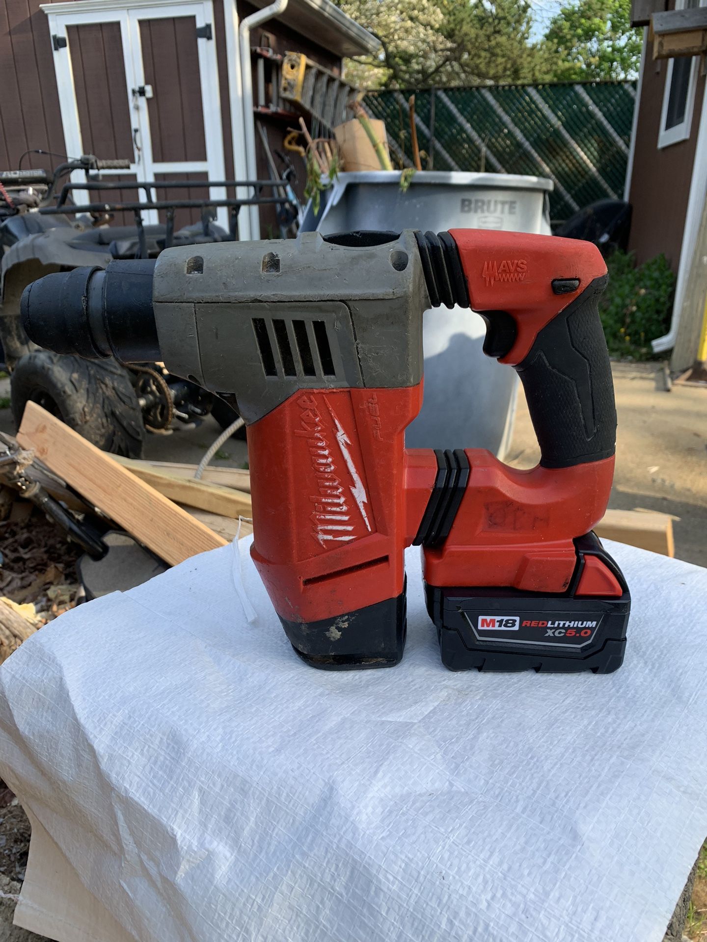 Milwaukee Concrete Drill Battery And Charger 