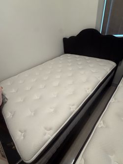 2 full size bed sets exc cond!