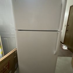 Electrolux Simple Refrigerator