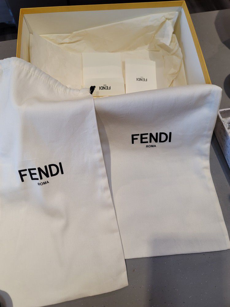 FENDI Travel Dustbag For Sneakers/Shoes