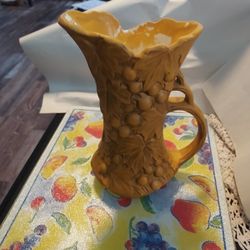 Vtg McCoy USA, Brown Grape Art Pottery  Vase #461