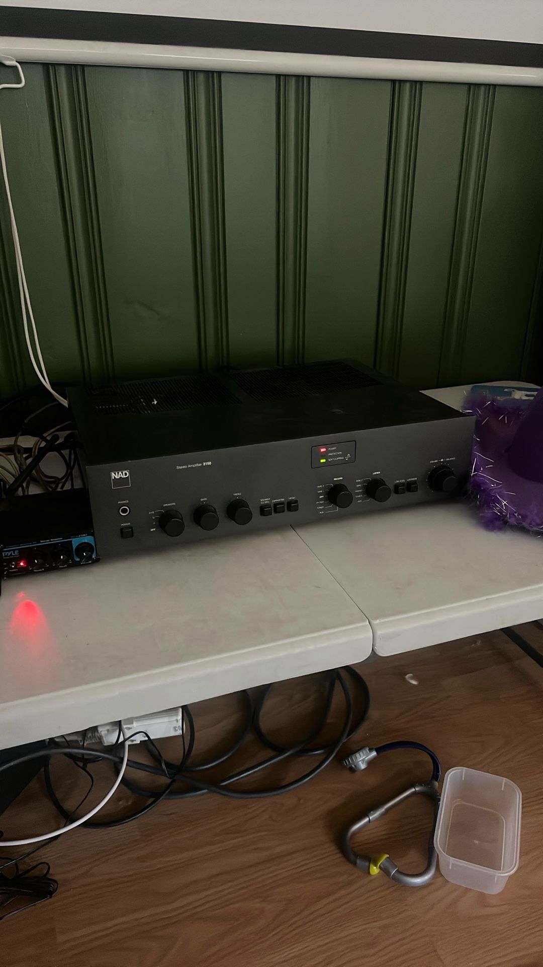 NAD 3150 Stereo Amplifier 