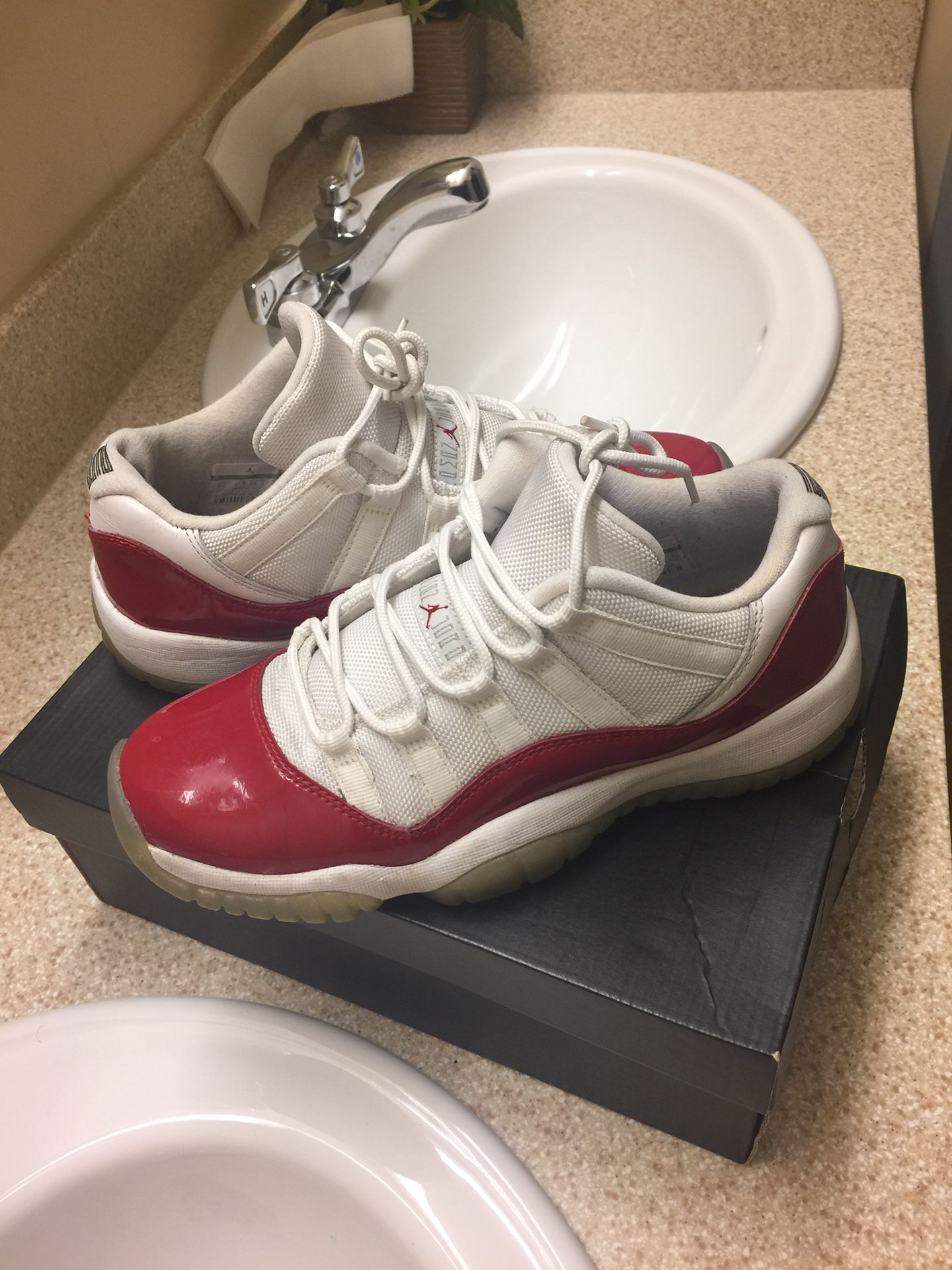 Jordan 11s red & white