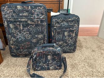 Luggage set