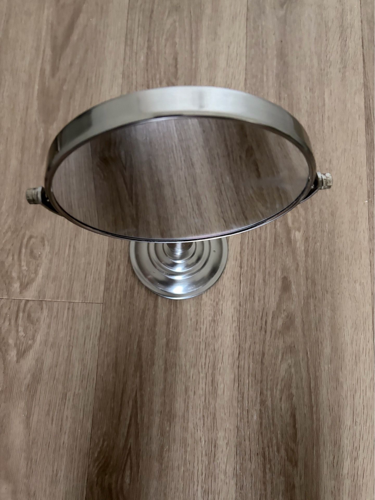 Makeup mirror