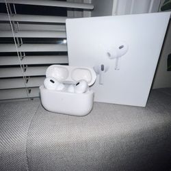 Apple AirPods Pro 2nd Generation With MagSafe Wireless Charging 