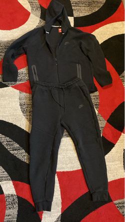 Nike tech