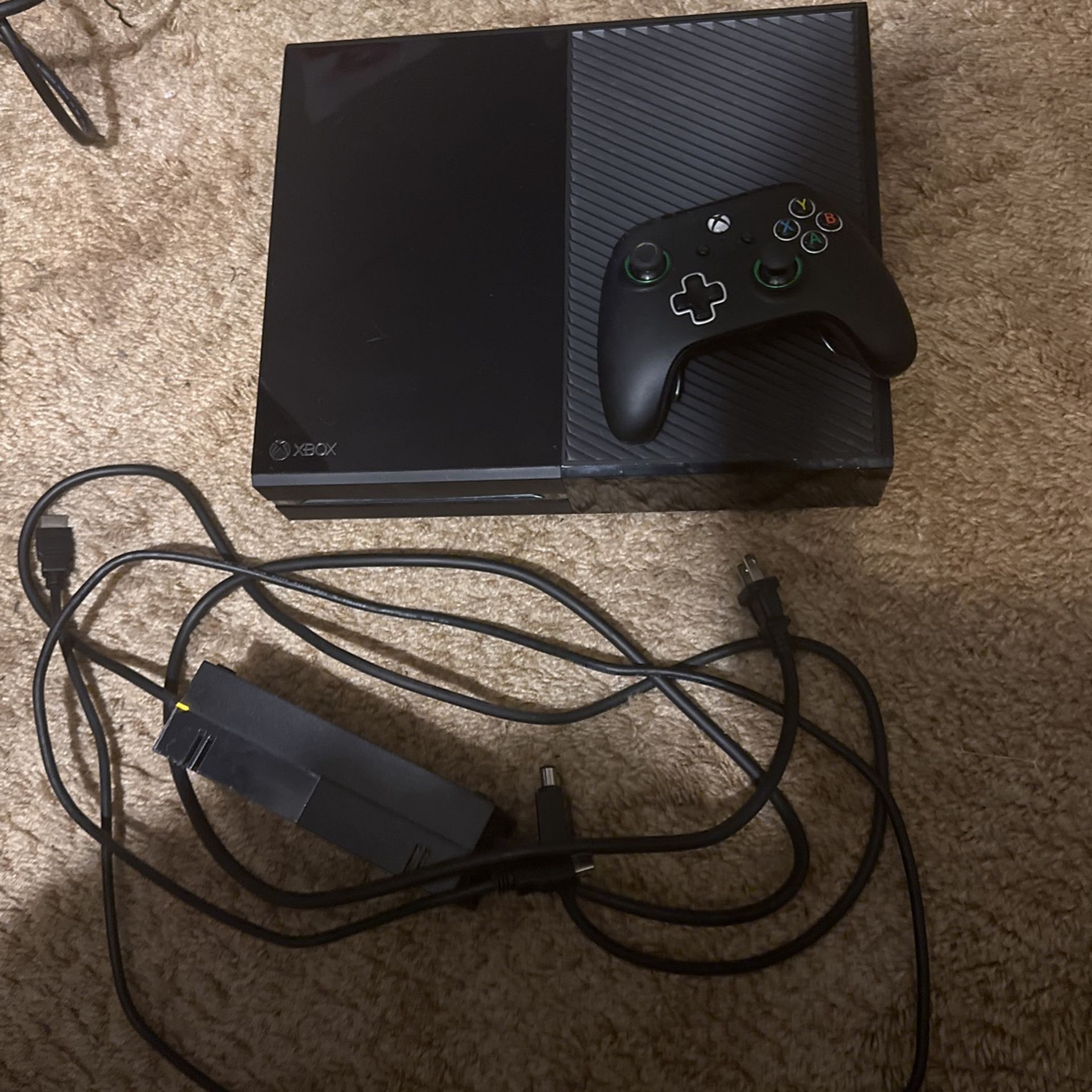Xbox One With Controller 