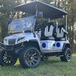 New *Custom* LITHIUM D5 Maverick 4 Plus Golf Cart! Bluetooth Sound System! 0% for 36 Months! Street Ready!
