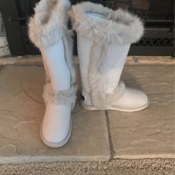 Australia Luxe New In Box Size 7