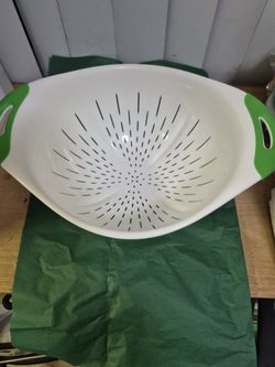 new colander . by soft works 