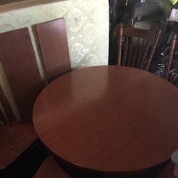 Dining table , 4 Chairs & 2 Leaves For Expanding