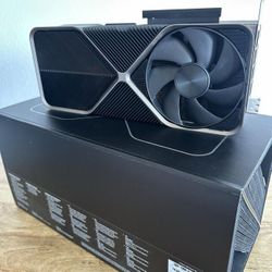  NVIDIA GeForce RTX 4090 Founders Edition graphics