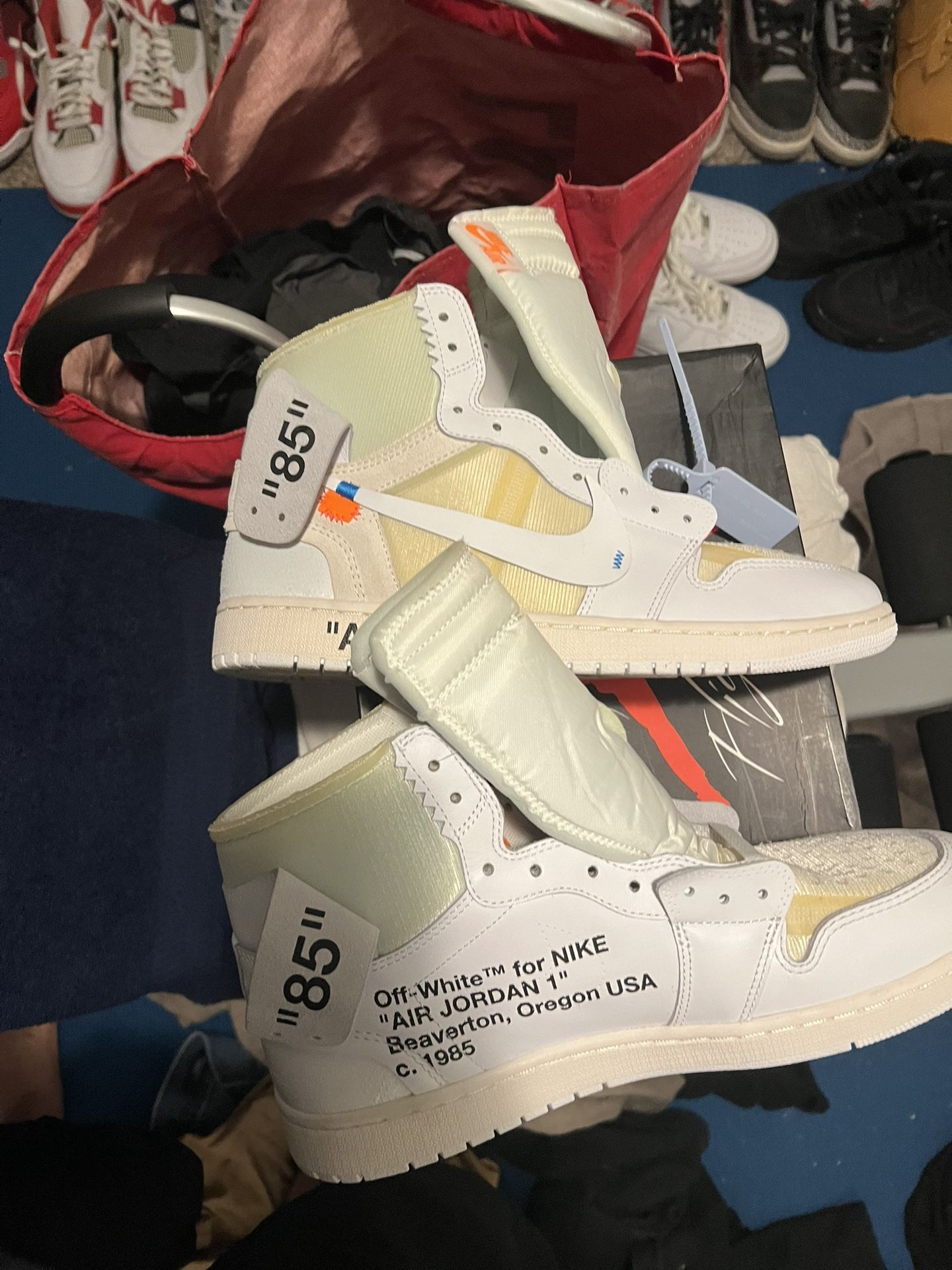 Jordans 1 retro high off-white euro DS. Size 13