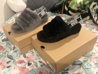 UGG Fluffy Slides