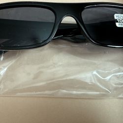Awesome black Sunglasses with UV protection 