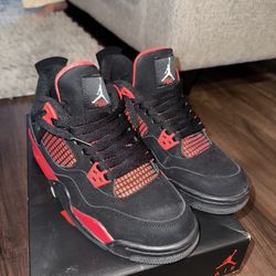 Jordan 4 “Red Thunder”