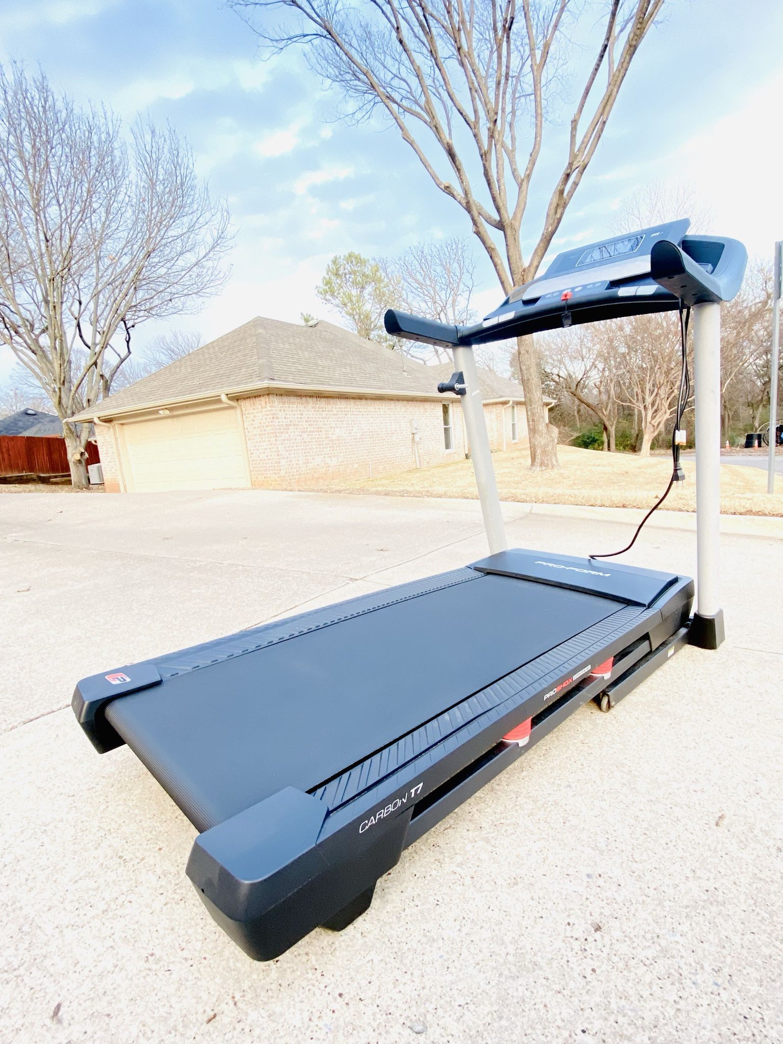 ProForm Carbon T7 Smart Treadmill with 7” HD Touchscreen (Like New)