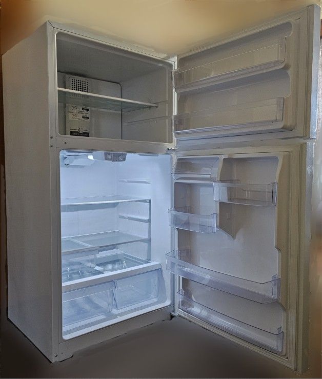 GE Appliances, Model: GTS22KGNCRWW, Color: White, Size: W: 32.75", H: 66.4", D: 32.125"