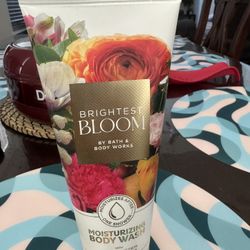 Brightest Bloom by bath & body works moisturizing body wSh.  10 FL OZ/295 mL. 