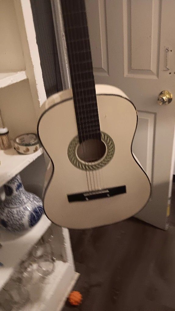 Guitarra Antigua Es Muy Buena Condiciones