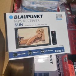 NEW 7" DOUBLE DIN WITH BLUETOOTH 