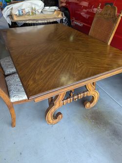 High End Extendable Dining Table
