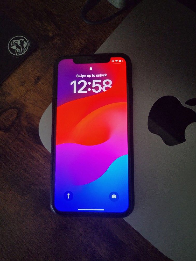 IPHONE 11 64 GB