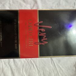 Very Good Girl Carolina Herrera Parfume