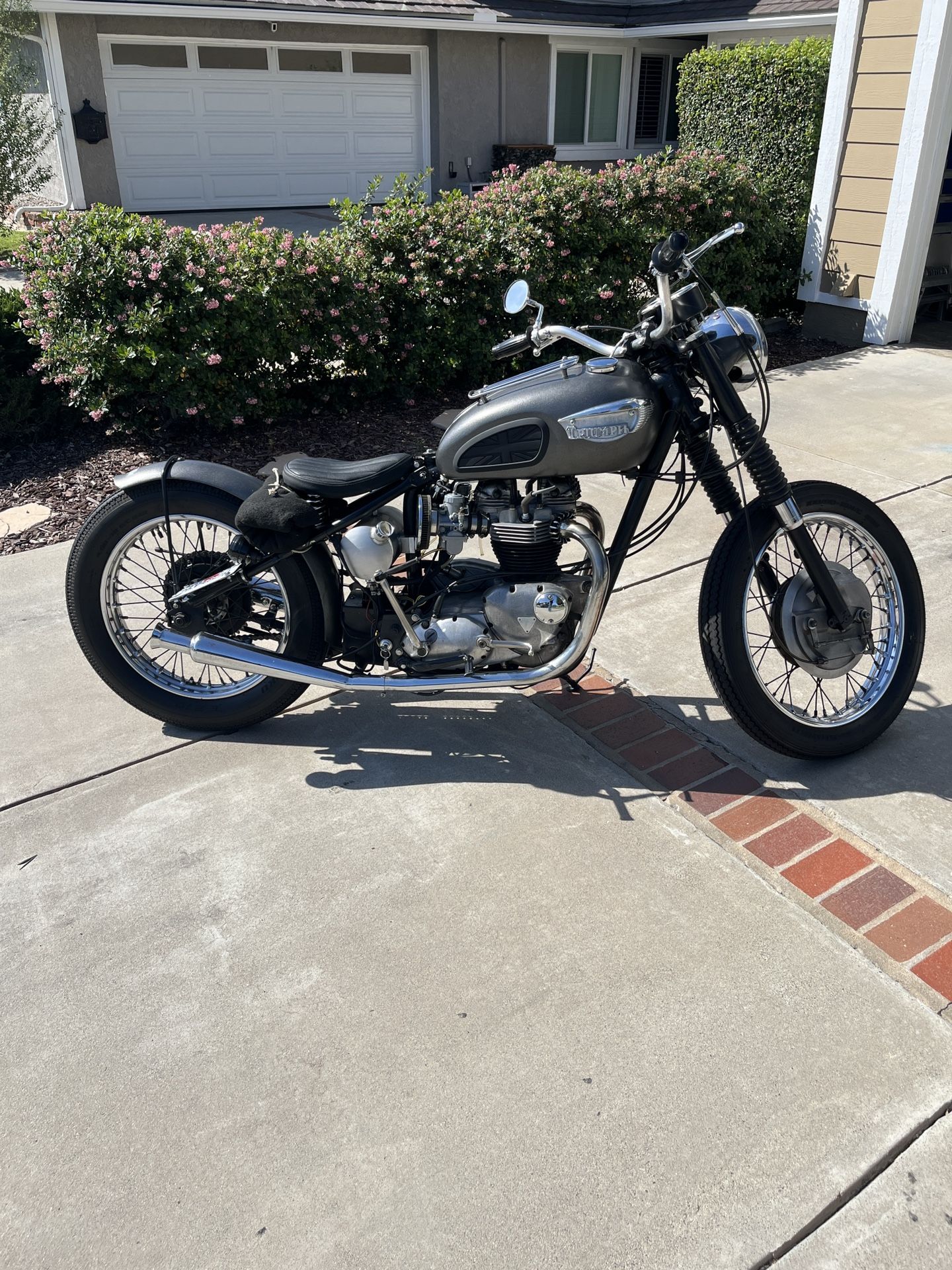 1967 triumph bonneville