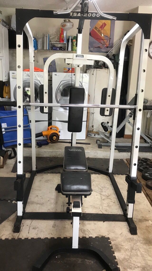 TSA 2000 A smith machines all in one work out gym