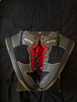 Nike sb dunk high MF DOOM