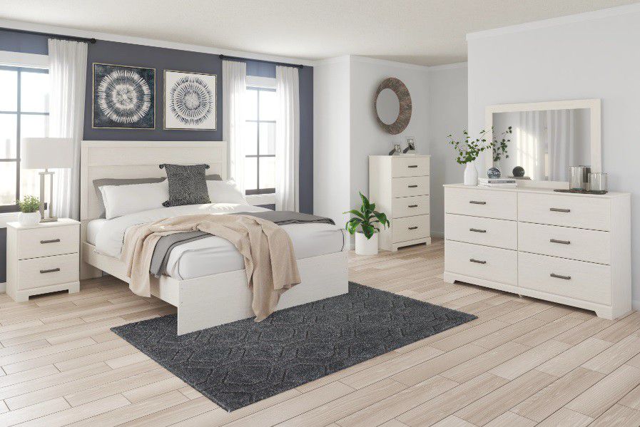 Stelsie - White - 5 Pc. - Dresser, Mirror, Chest, Queen Panel Bed
