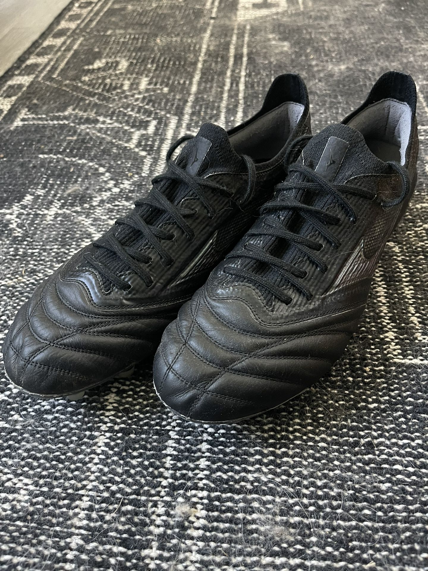 Mizuno Morelia Neo IV Beta Made In Japan US Mens Size 9 Soccer Cleats