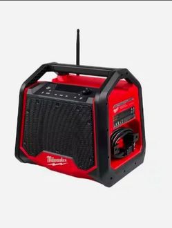 Milwaukee M18 packout Radio, has audio link, +charger built-in, TOOL only, New, Financing Available