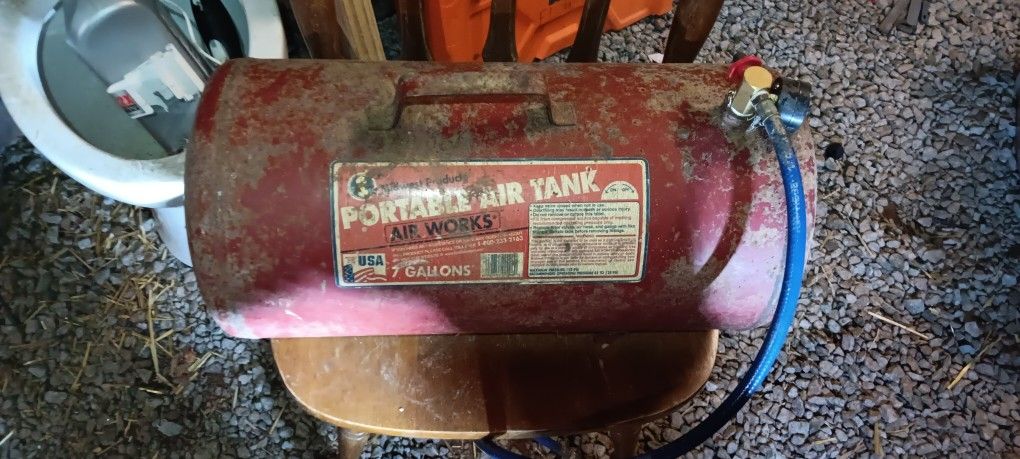 VINTAGE 7 GALLON AIR COMPRESSOR
