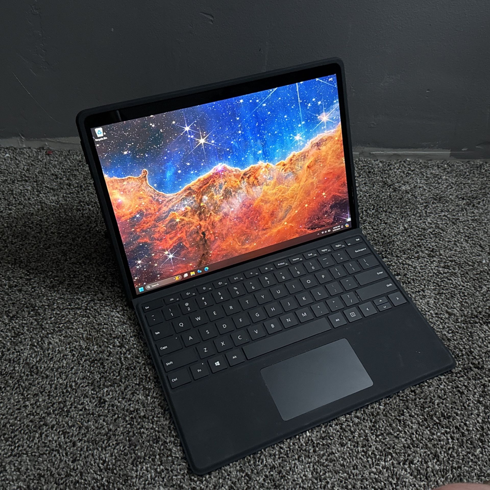 Surface Pro 8 - i7 Core, 16 GB Memory, 1TB SSD
