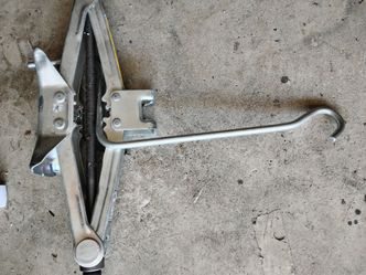 Asin Toyota jack 2 ton unused
