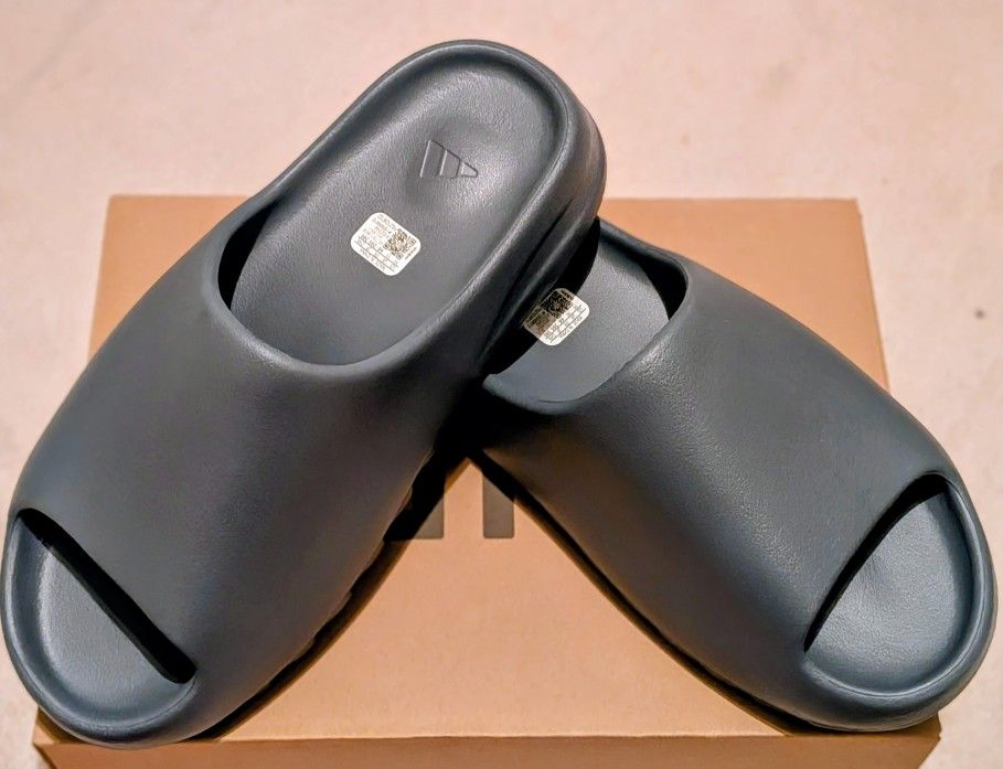 Brand New - Adidas Yeezy Slide - Slate Marine - Size 11